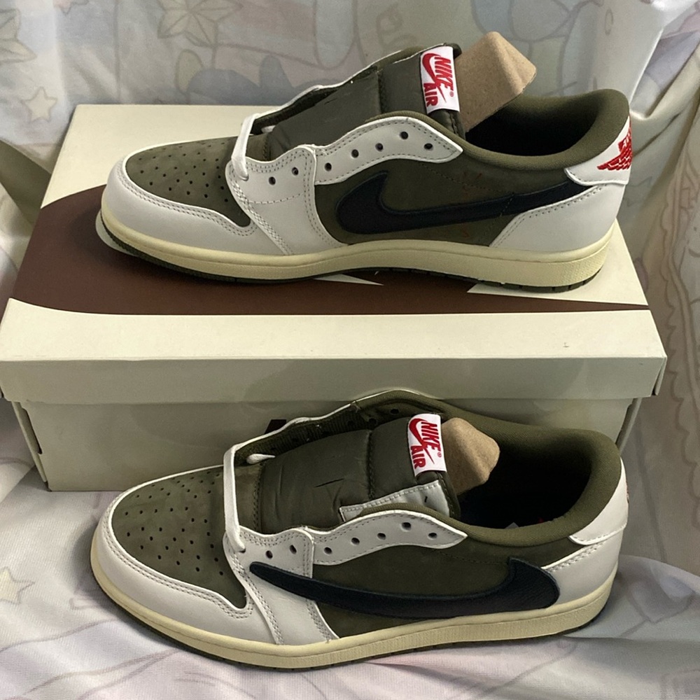 Travis Scott x Jordan Air Jordan 1 Low OG Golf Olive